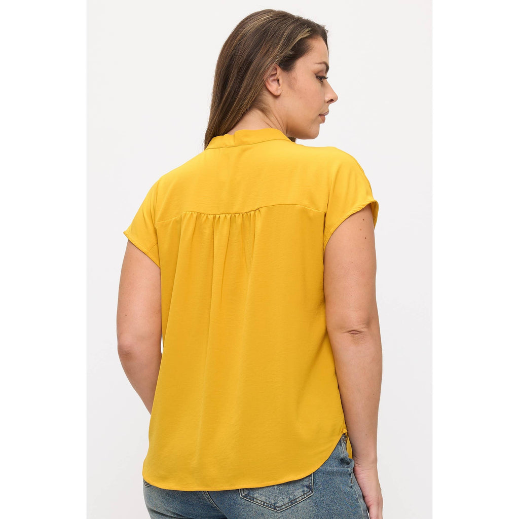 PLUS SIZE RELAXED FIT SHORT SLEEVE V NECK BLOUSE