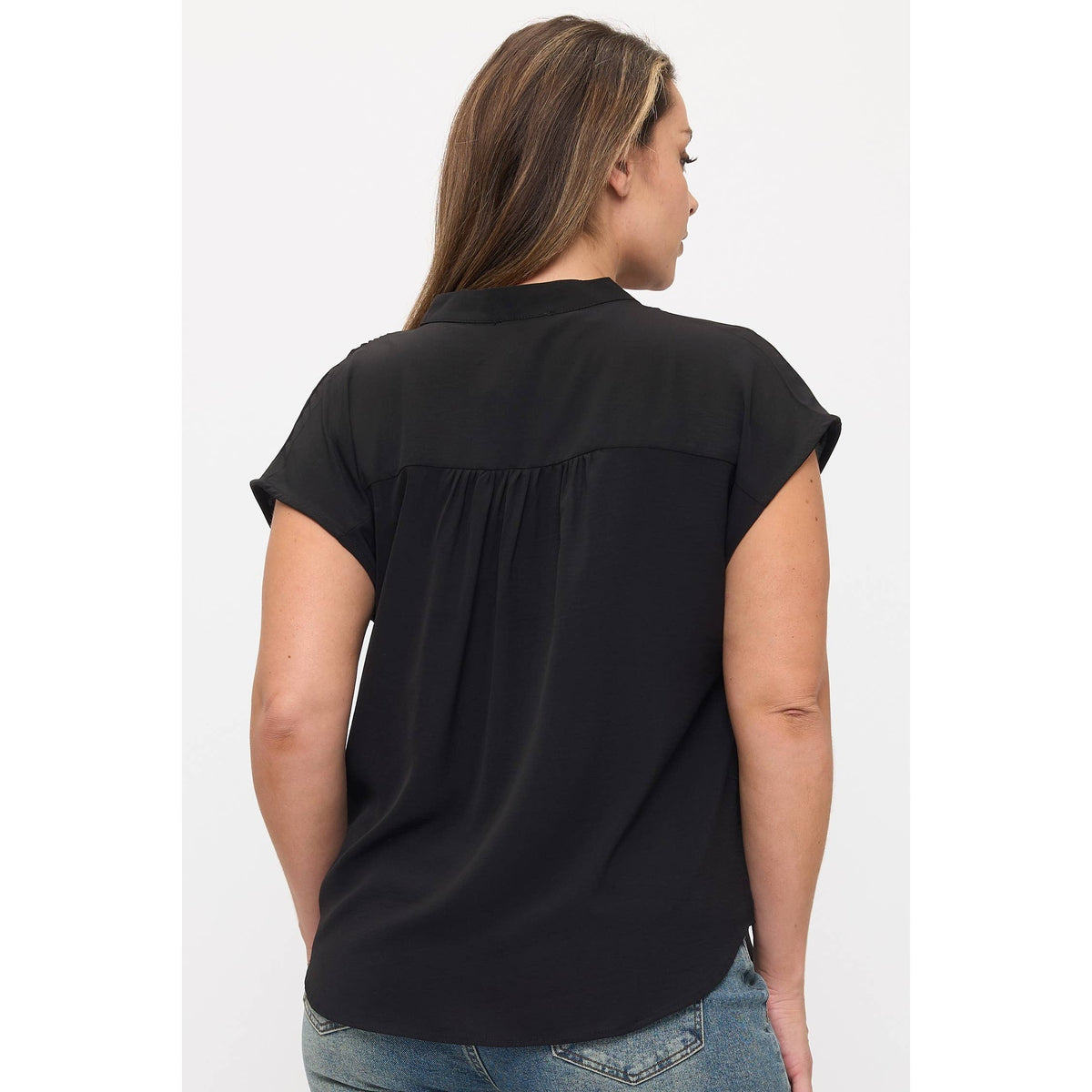 PLUS SIZE RELAXED FIT SHORT SLEEVE V NECK BLOUSE